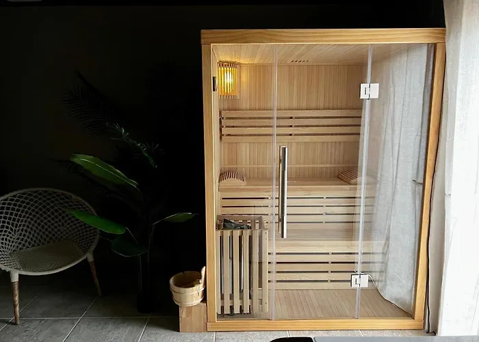 Scorfel Lodge, Iconic, Spa, Sauna & Terrasse
