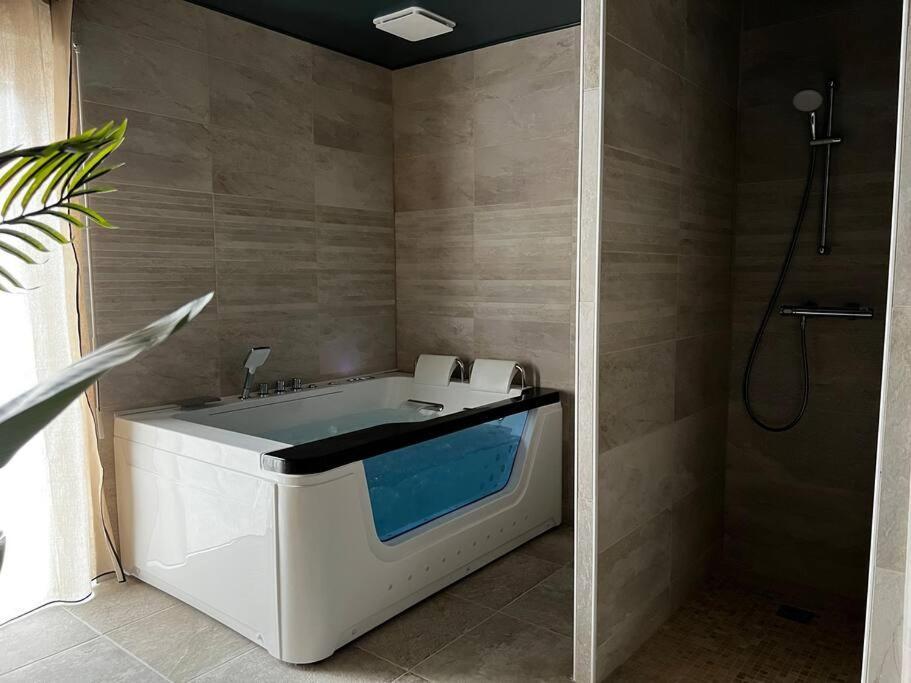 Appartement Scorfel Lodge, Iconic, Spa, Sauna & Terrasse *